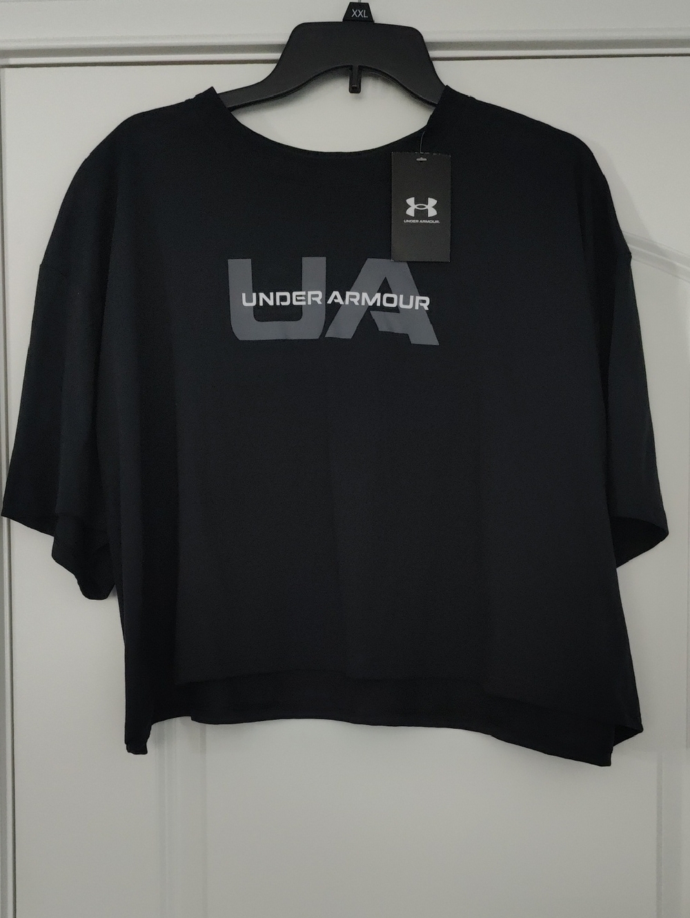 Under Armour Black Cropped UA Logo Short Sleeve Tee